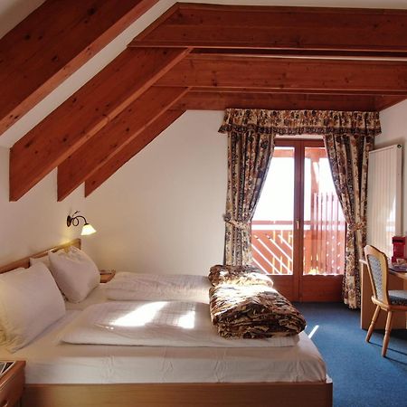Hotel Fortini Мадона ди Кампильо Екстериор снимка